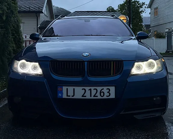 BMW 320I 2005 photo 2