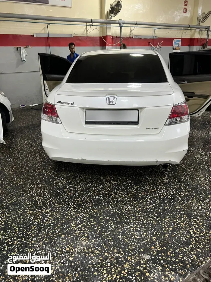 Honda Accord 2010 photo 2
