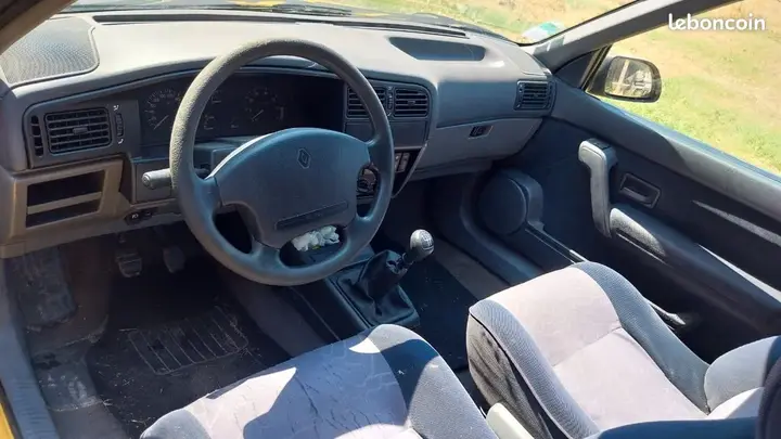 Renault 19 1995 photo 3
