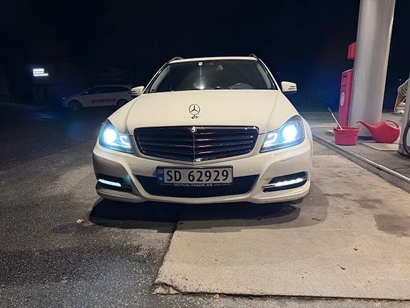 Mercedes-Benz C180 D 2012 photo 2