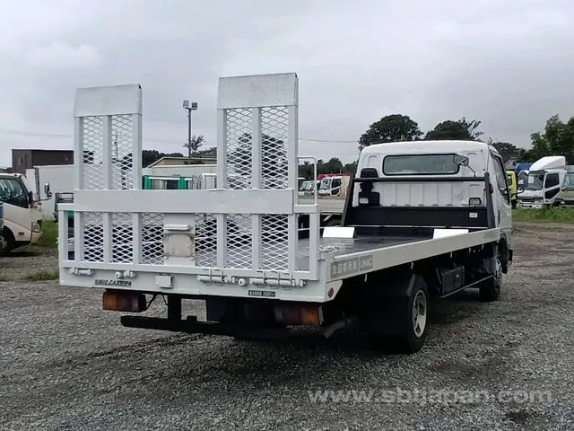 Mitsubishi Canter 1996 photo 4