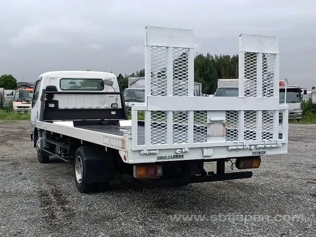 Mitsubishi Canter 1996 photo 3