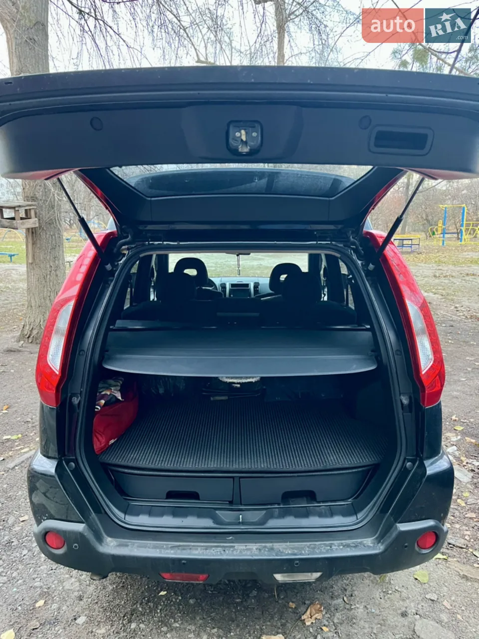 Nissan X-Trail 2013 photo 2
