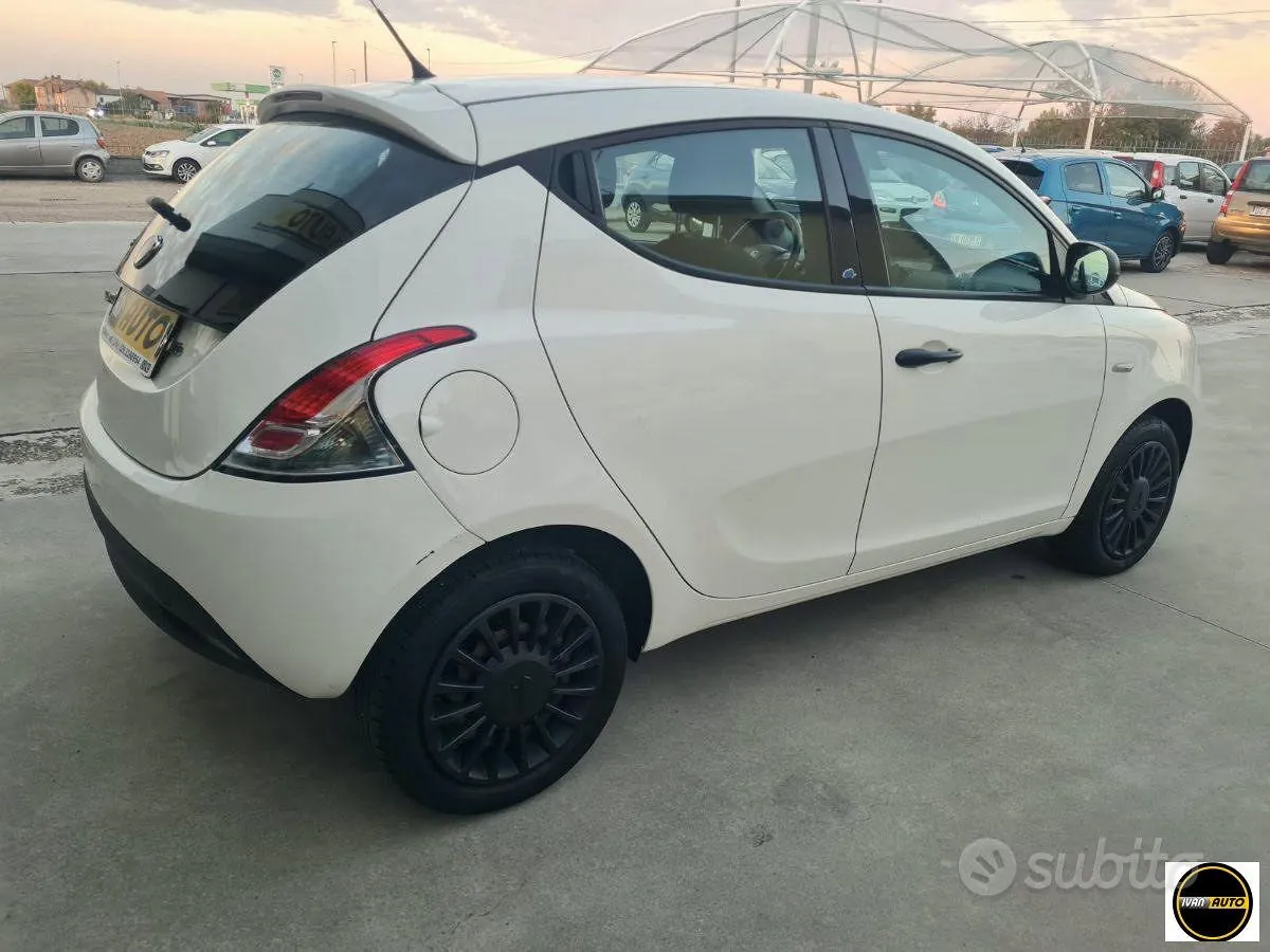 Lancia Ypsilon 2019 photo 5