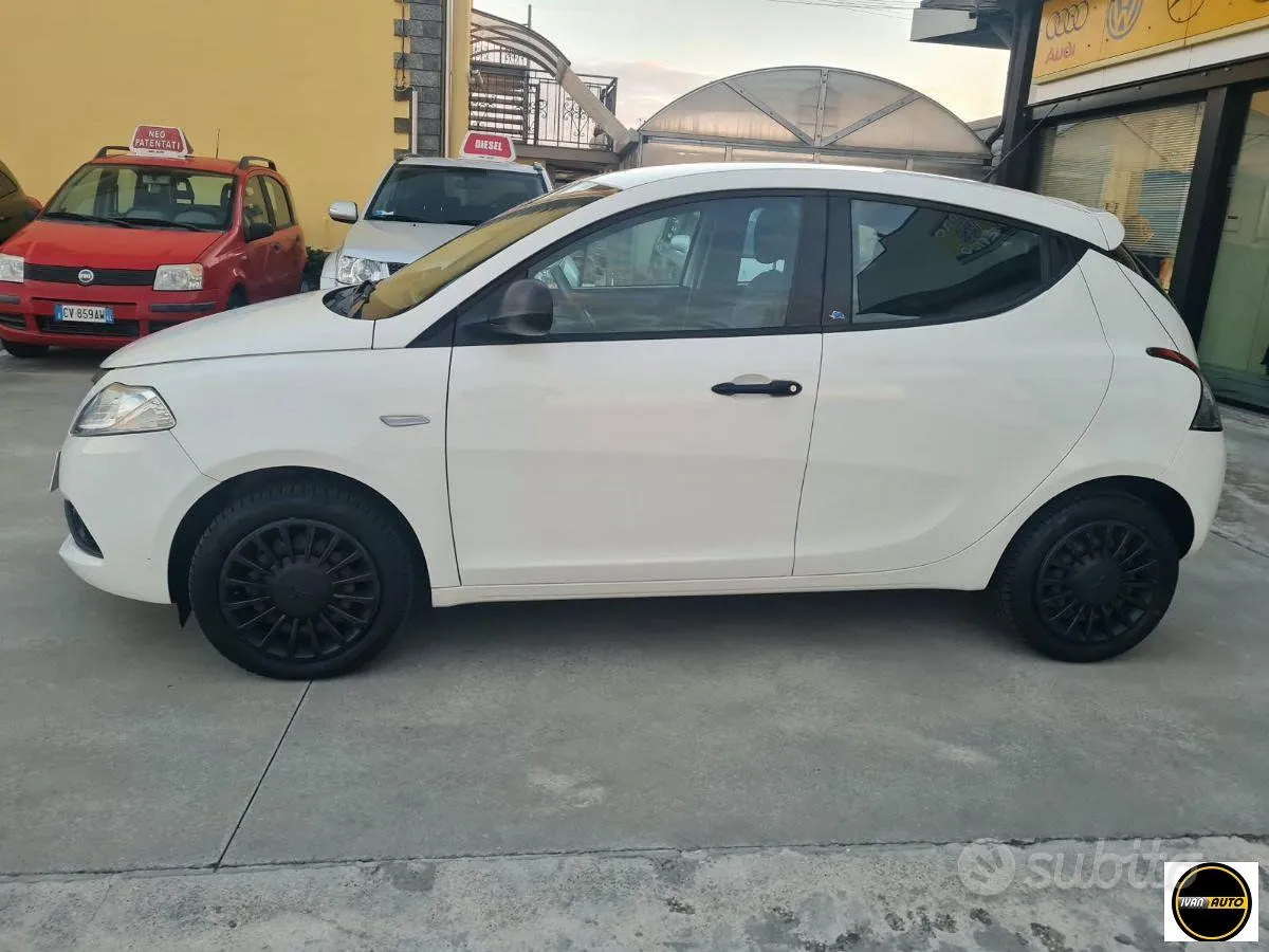 Lancia Ypsilon 2019 photo 4