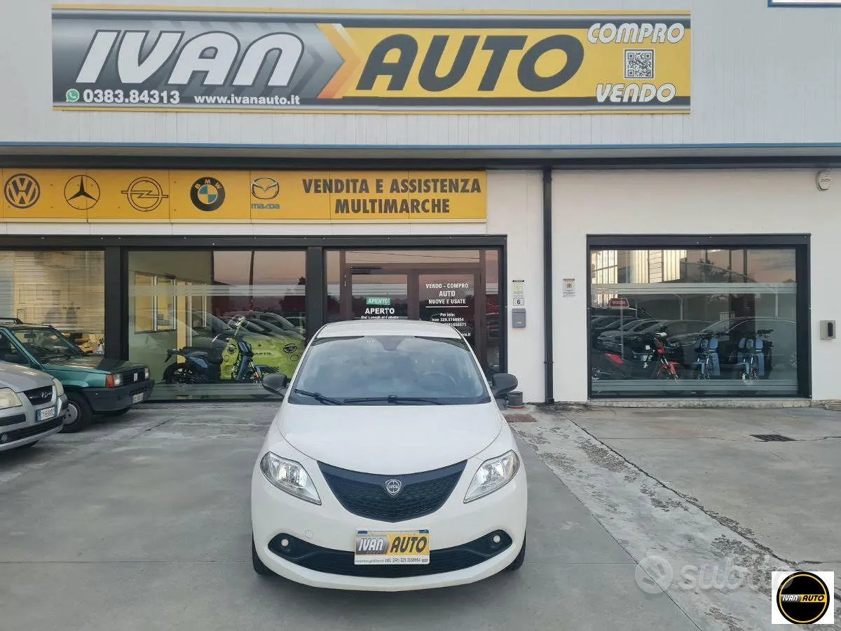 Lancia Ypsilon