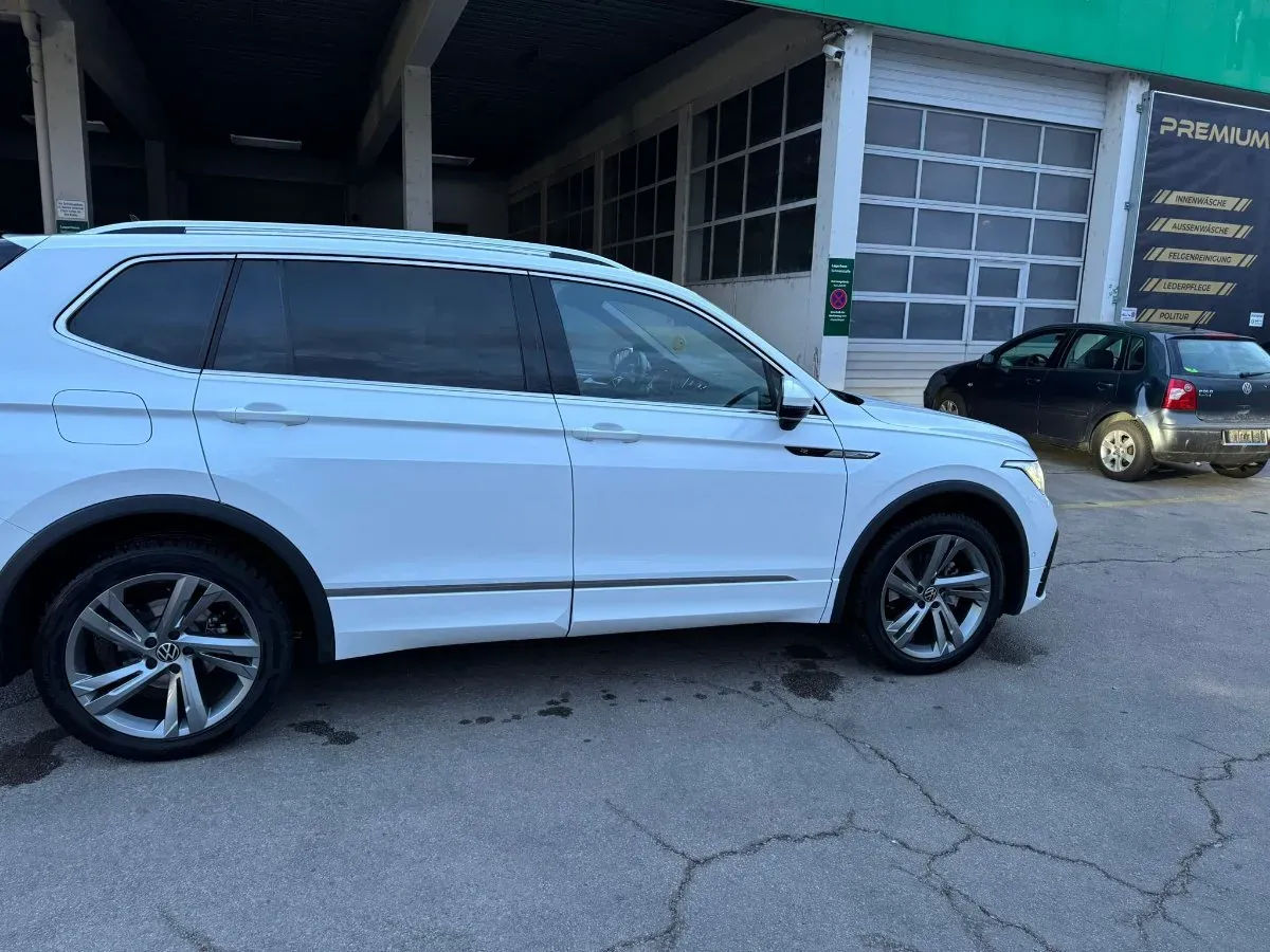Volkswagen Tiguan 2023 photo 2