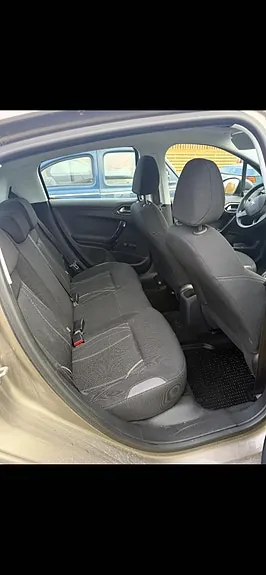 Peugeot 208 2013 photo 5