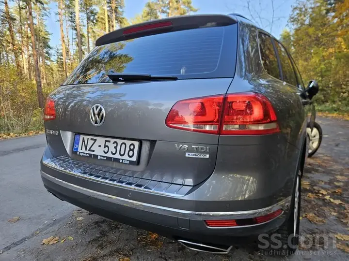 Volkswagen Touareg 2015 photo 4