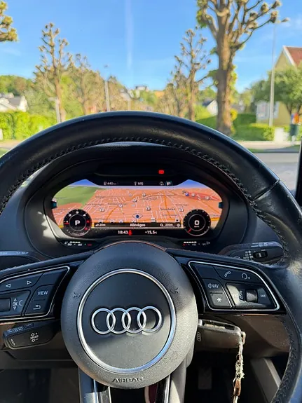 Audi Q2 2017 photo 2