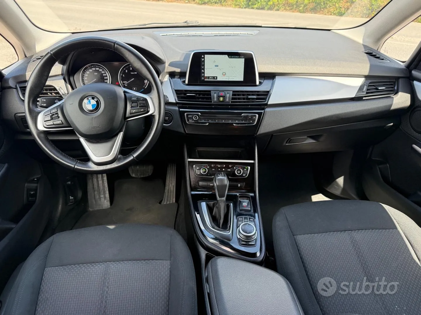 BMW 225Xe Active Tourer 2021 photo 2