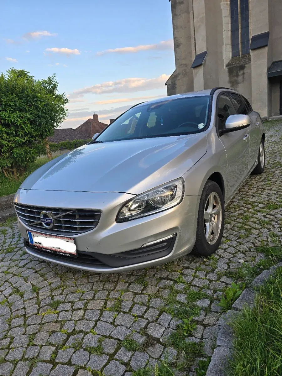 Volvo V60 2015 photo 3