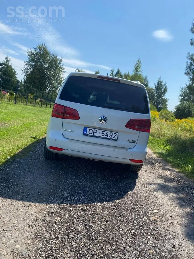 Volkswagen Touran 2015 photo 4