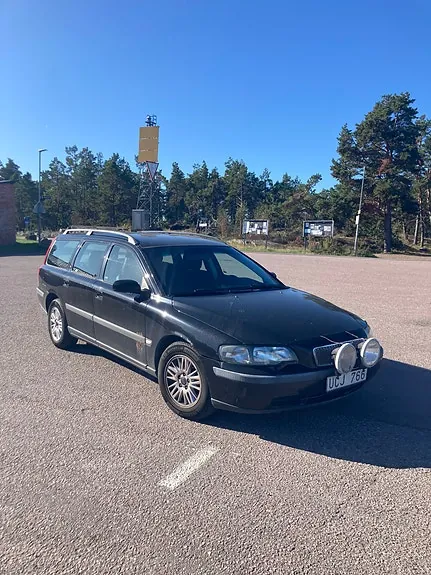 Volvo V70 2004 photo 2