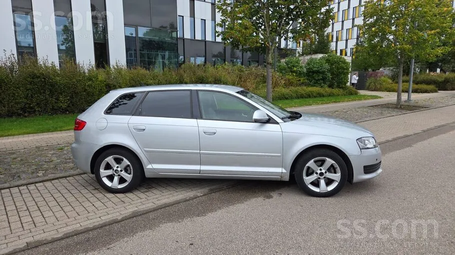 Audi A3 2009 photo 2