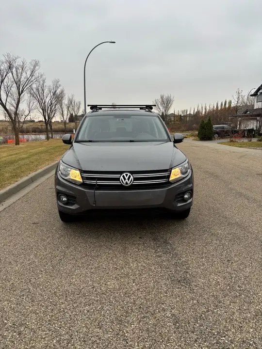 Volkswagen Tiguan 2012 photo 2
