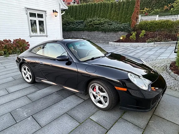Porsche 911 Carrera 4S