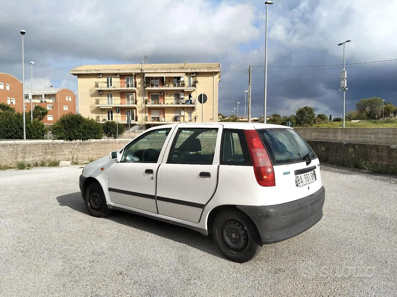 Fiat Punto 1998 photo 3