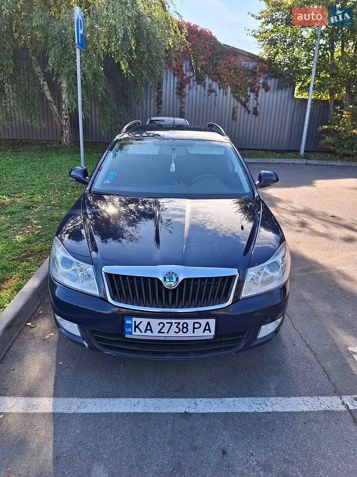 Skoda Octavia 2011 photo 3