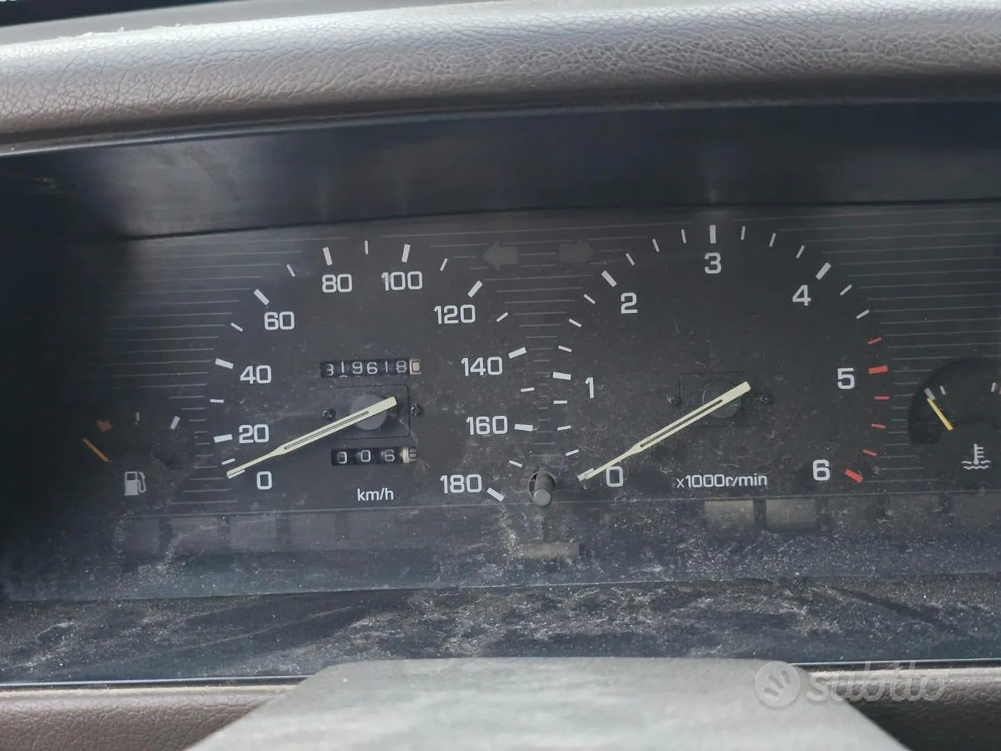 Mitsubishi L200 1996 photo 2