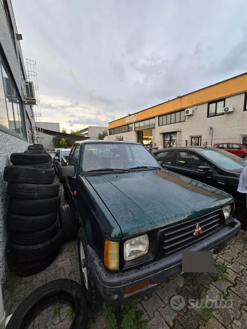 Mitsubishi L200 1996 photo 3