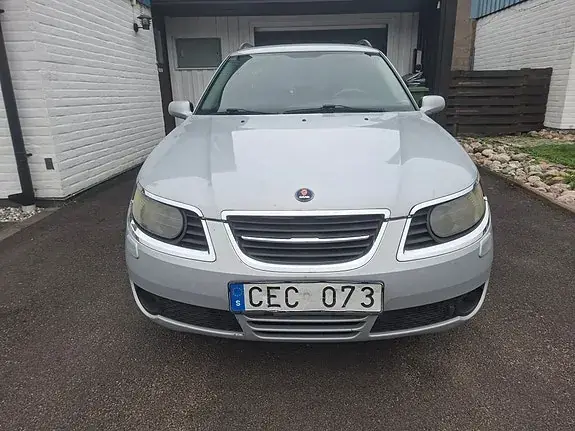 Saab 9-5 2009 photo 2