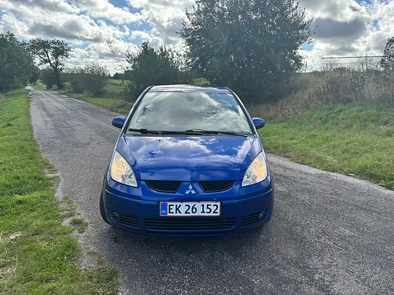 Mitsubishi Colt 2007 photo 2