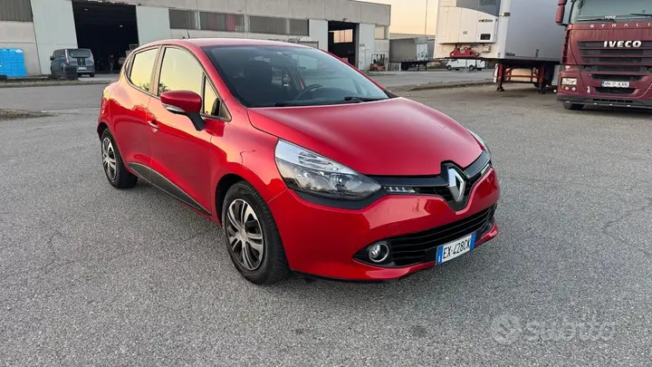 Renault Clio 2014 photo 3