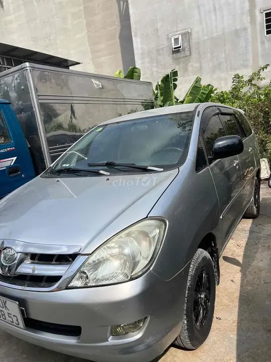 Toyota Innova photo 4