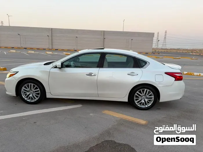 Nissan Altima 2017 photo 3