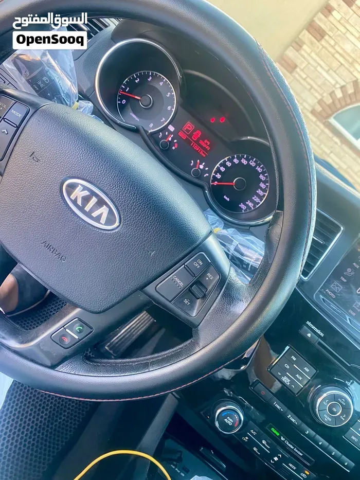 Kia Cadenza 2012 photo 4