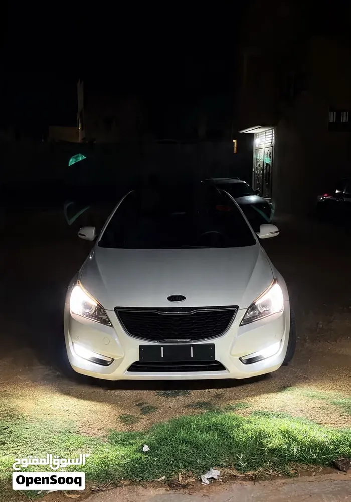 Kia Cadenza 2012 photo 5