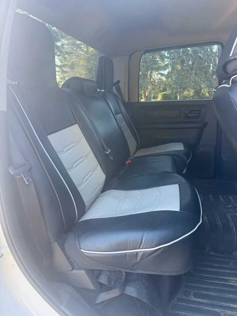 Dodge Ram 1500 2012 photo 4