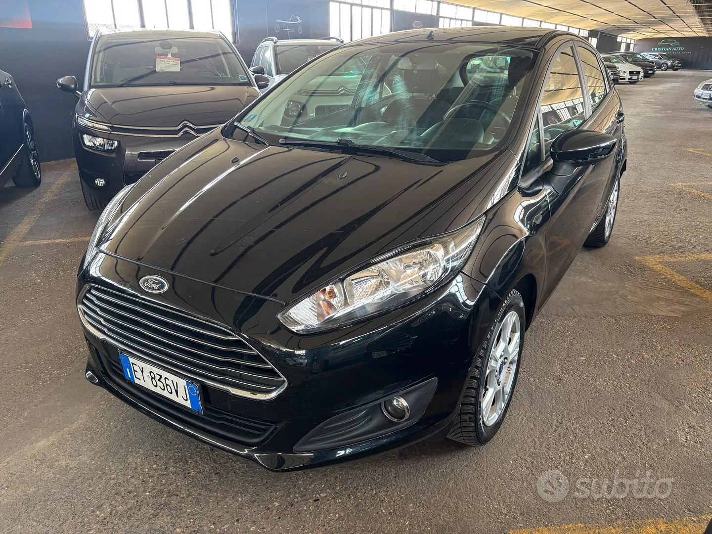 Ford Fiesta 2015 photo 2