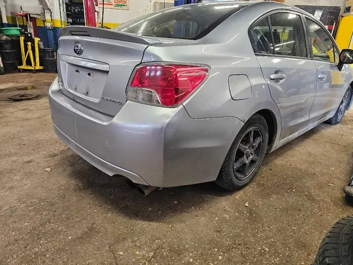 Subaru Impreza 2013 photo 3