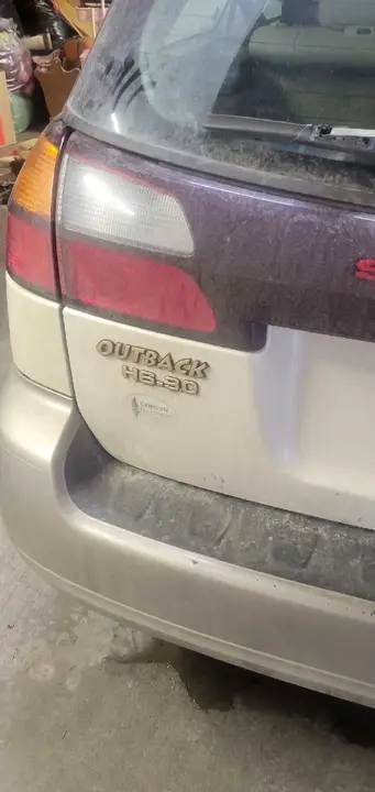 Subaru Outback 2001 photo 3