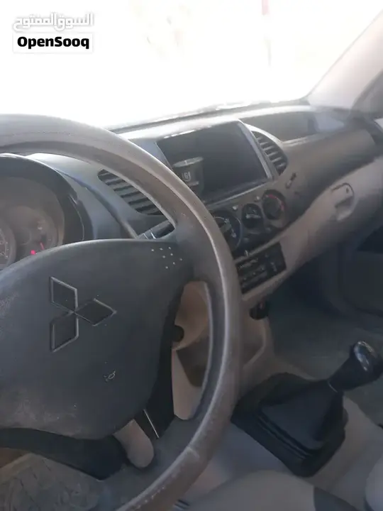 Mitsubishi L200 2008 photo 2