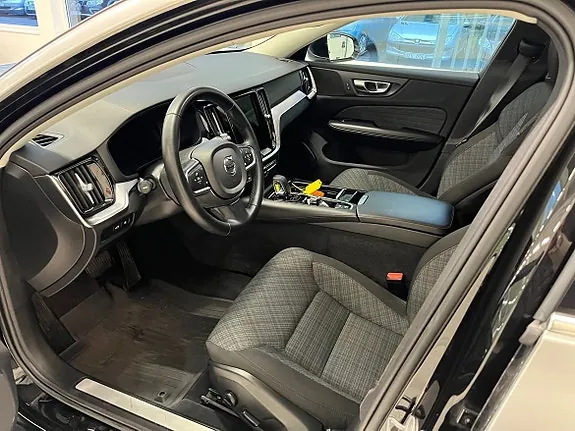 Volvo V60 2023 photo 5