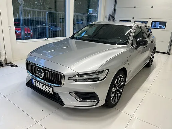Volvo V60 2023 photo 2