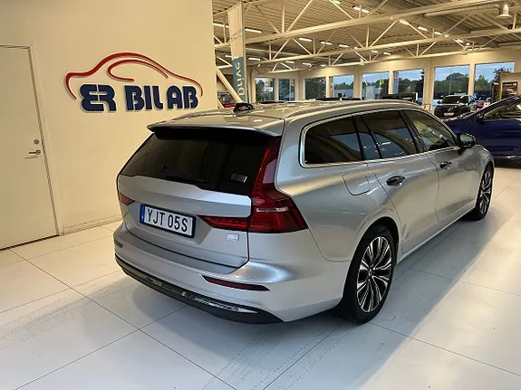Volvo V60 2023 photo 3