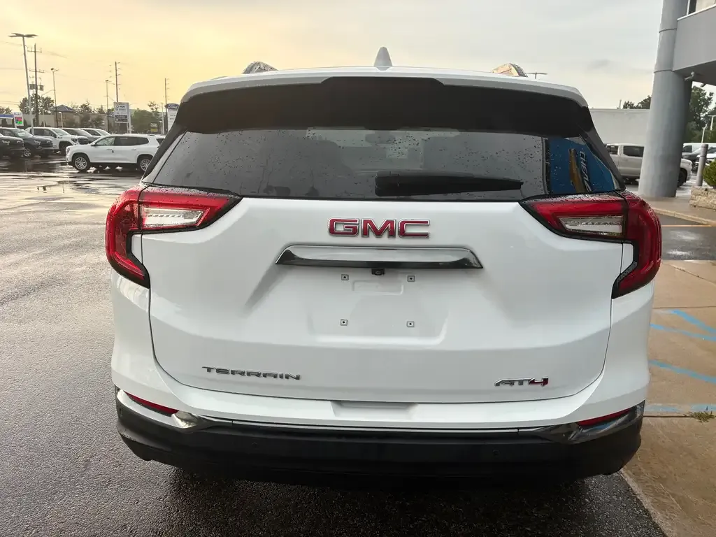 GMC Terrain 2024 photo 4