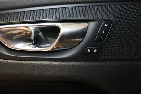 Volvo Xc60 2018 photo 5