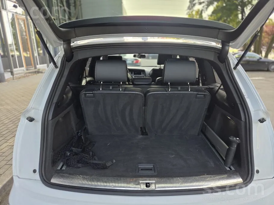 Audi Q7 2011 photo 5