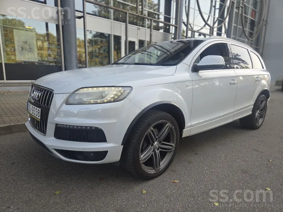 Audi Q7 2011 photo 2