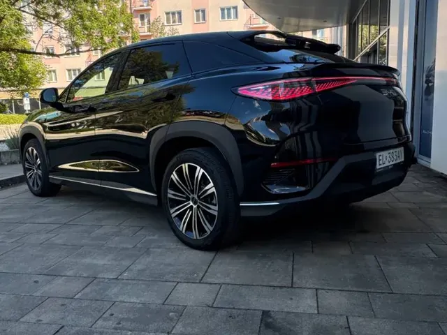 BYD Sealion 7 2025 photo 2