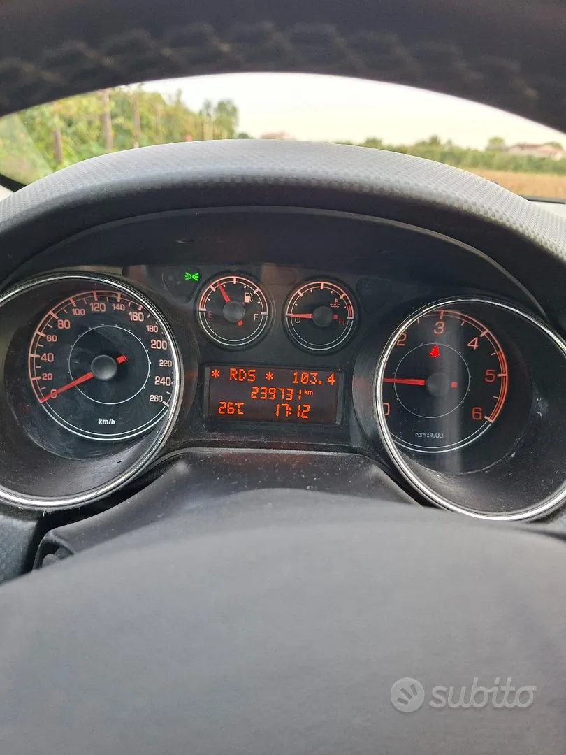 Fiat Bravo 2011 photo 4