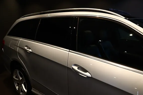Mercedes-Benz E250 D 2012 photo 3