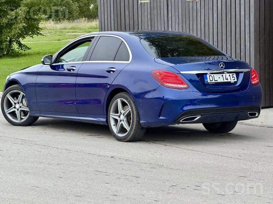 Mercedes-Benz C220 2014 photo 2