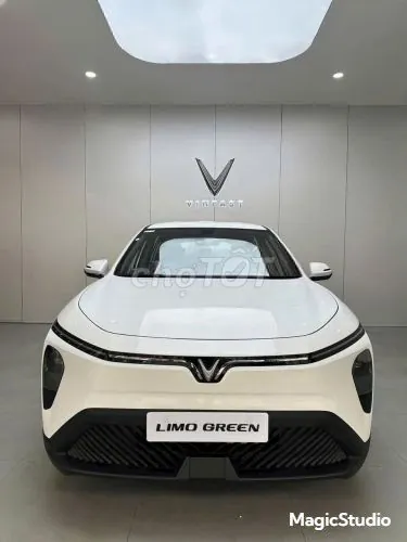 Vinfast Limo Green