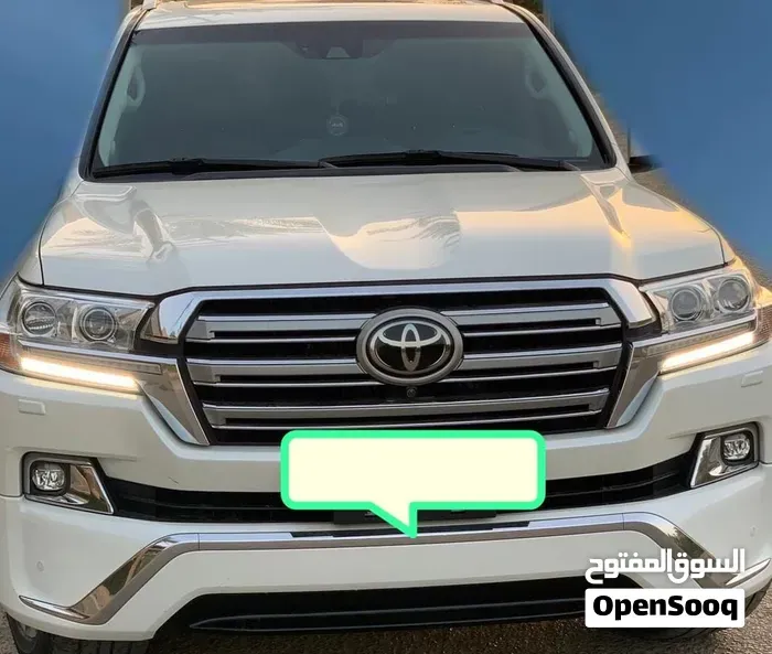 Toyota Land Cruiser 2017 photo 2